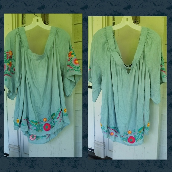 A Beautiful Soul Embroidered top PLUS SZ 14 16 - Picture 7 of 8